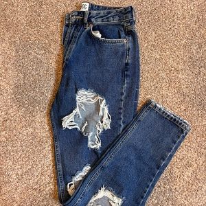 URBAN MOM HIGH RISE JEANS